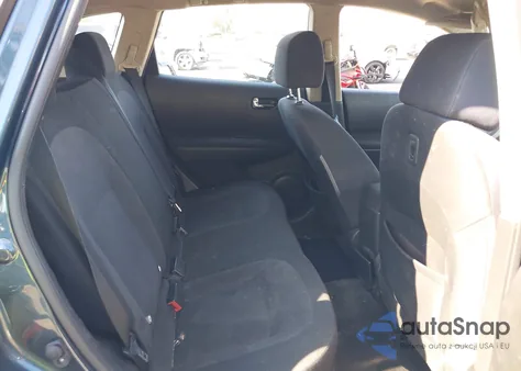 2015 Nissan Rogue Select S z USA, uszkodzony, nr VIN JN8AS5MT2FW157006